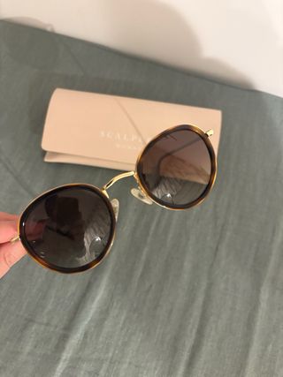 Gafas de sol Scalpers doradas y marrones