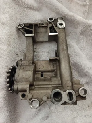 Bomba de aceite M57D2