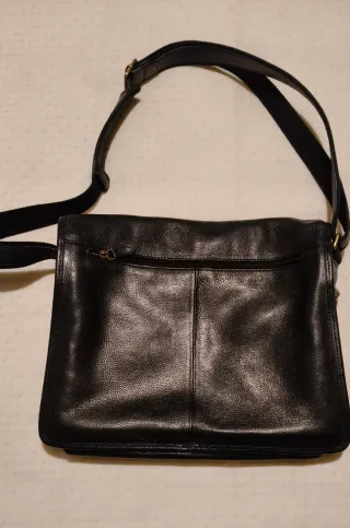 Maletín de piel negro