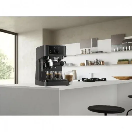 Cafetera DeLonghi Stilosa EC230.BK Negra