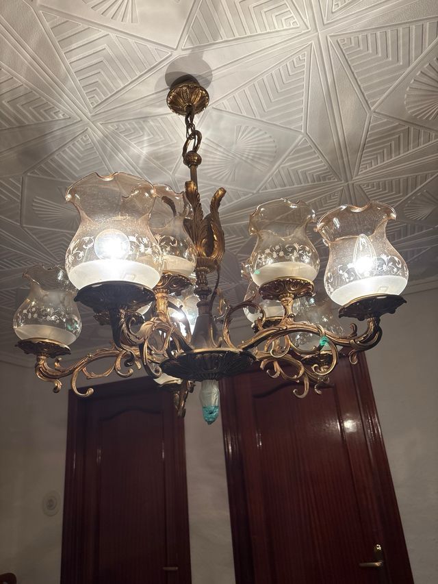 Lámpara de bronce estilo araña