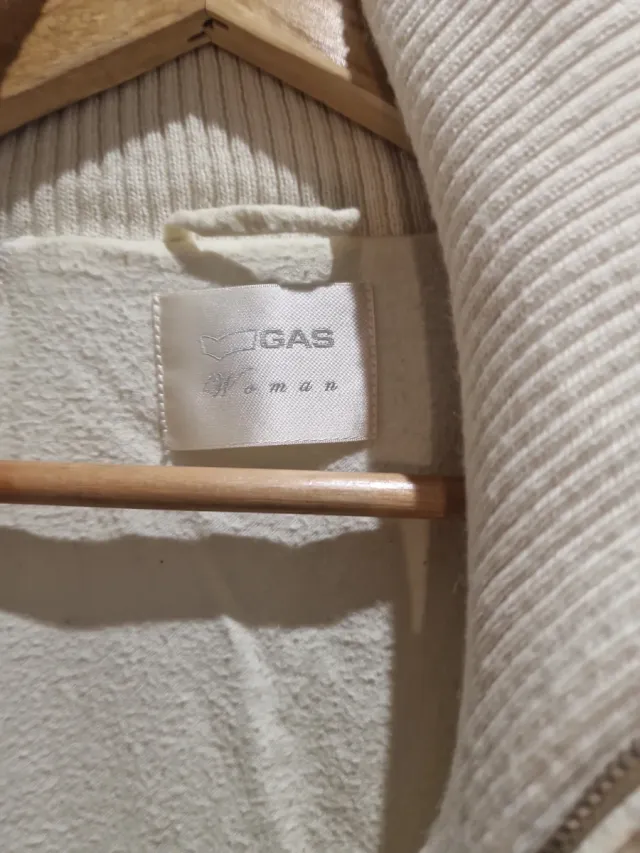 Abrigo Gas Beige Talla M