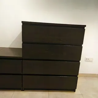 Comodino Malm Ikea Nero/Marrone in ottime condizioni