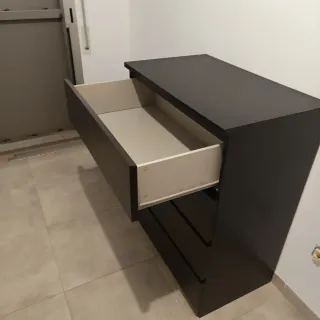 Comodino Malm Ikea Nero/Marrone in ottime condizioni