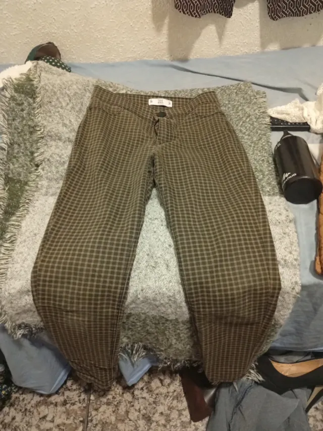 Pantalón cuadros marrón y verde