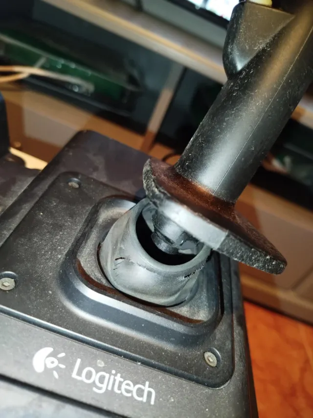 Logitech Flight Simulator Joystick y Acelerador