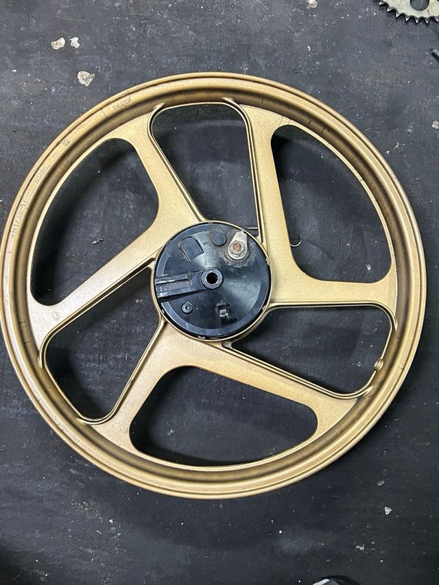 Llanta Trasera Derbi Variant Dorada wch