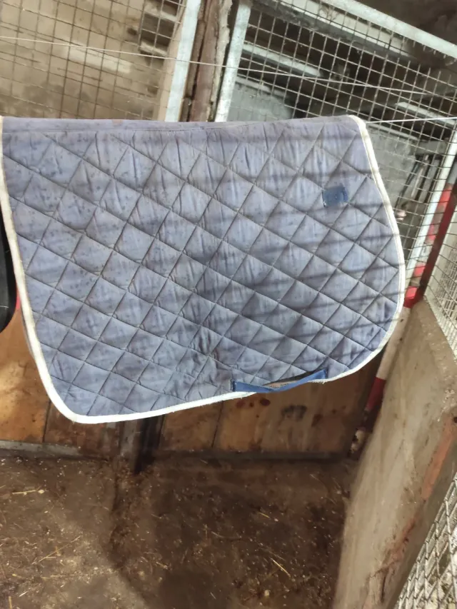 Se vende sudadero de montar a caballo