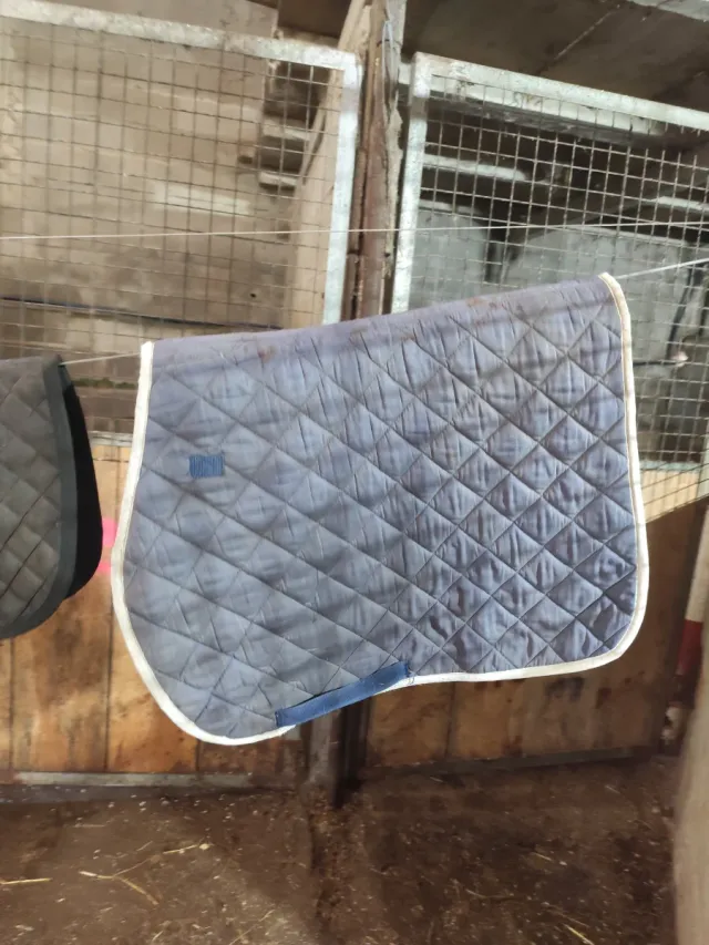 Se vende sudadero de montar a caballo