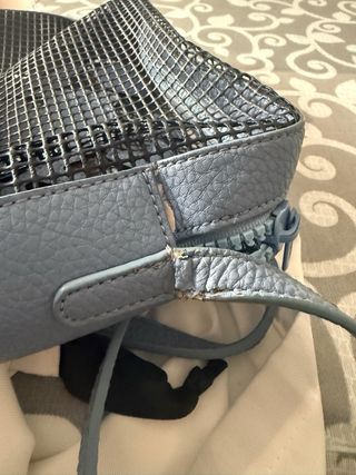 Bandolera Tous azul y roja con apliques