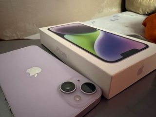 iPhone 14 Lila