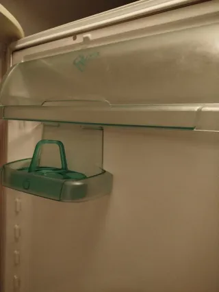 Bandejas y complementos nevera Electrolux