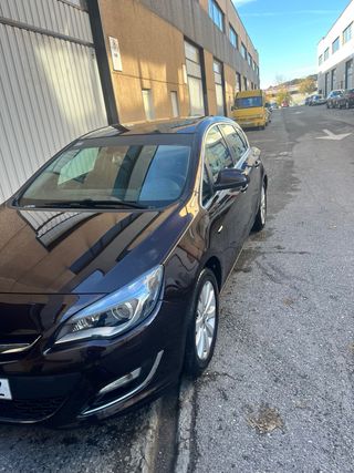 Opel Astra J 1.7CdTi 130Cv