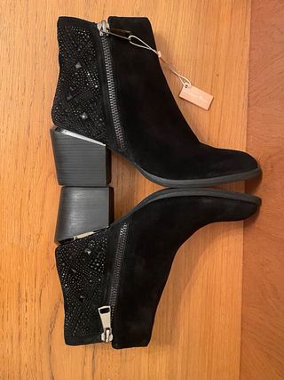 ALMA EN PENA - Botines negros tacón pedrería 39