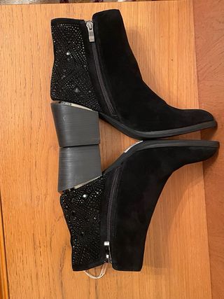 ALMA EN PENA - Botines negros tacón pedrería 39