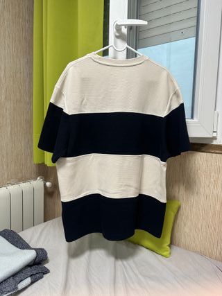 Camiseta ZARA Rayas Beige y Azul Marino