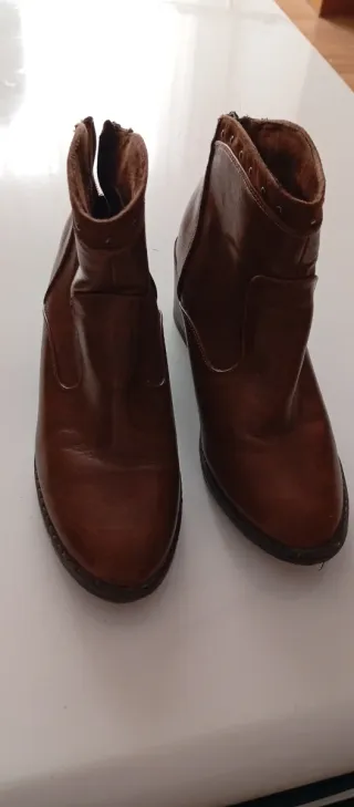 Botines tacón marrón talla 40