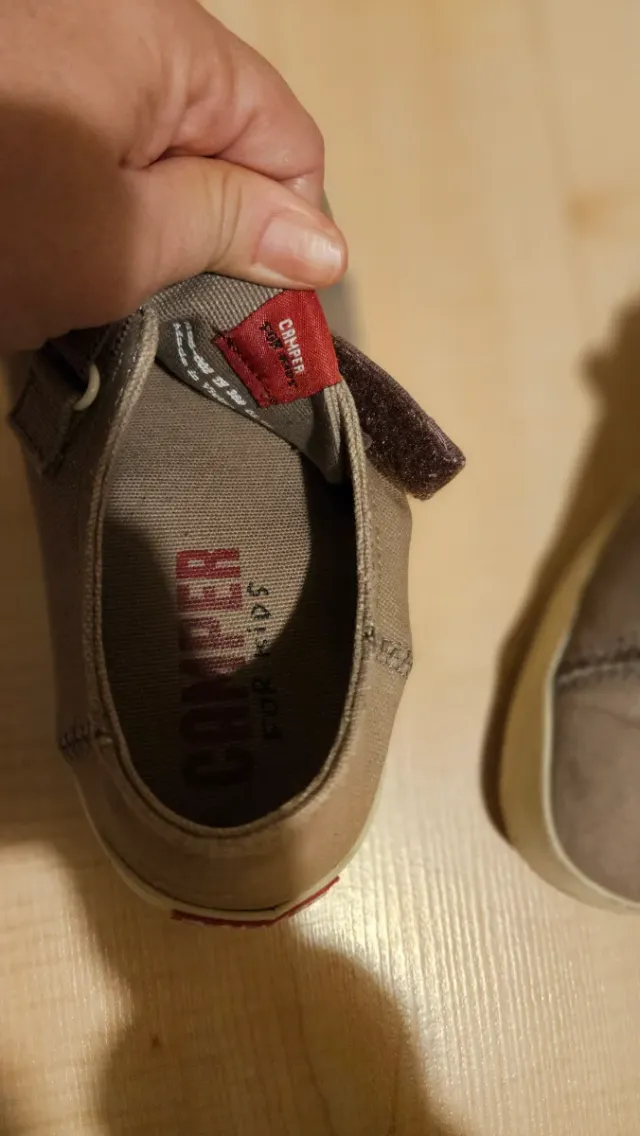 Zapatos Camper grises y Azules