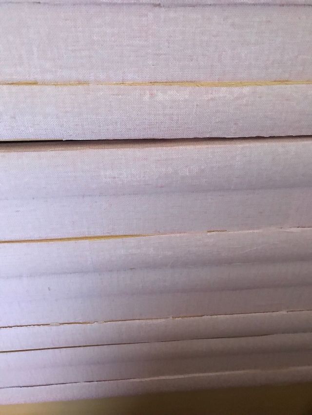 bonita cajonera forrada y madera