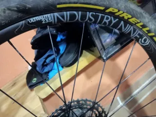 Juego Ruedas Industry Nine Ultralite 235