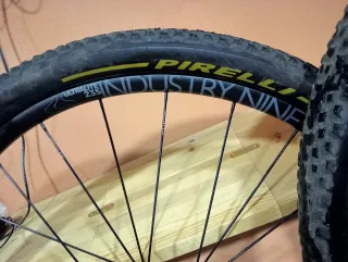 Juego Ruedas Industry Nine Ultralite 235