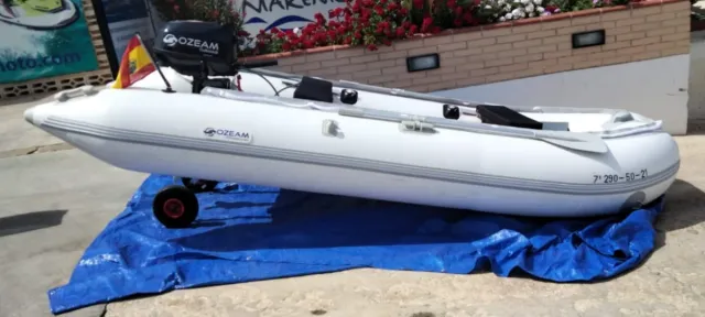 Barco de pesca y recreo