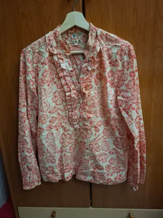 Blusa Flamenco floral roja y beige