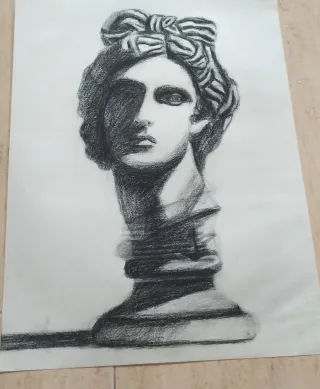 Dibujo a carboncillo antiguo: Apolo