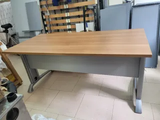 Mesa de oficina KARE madera y metal