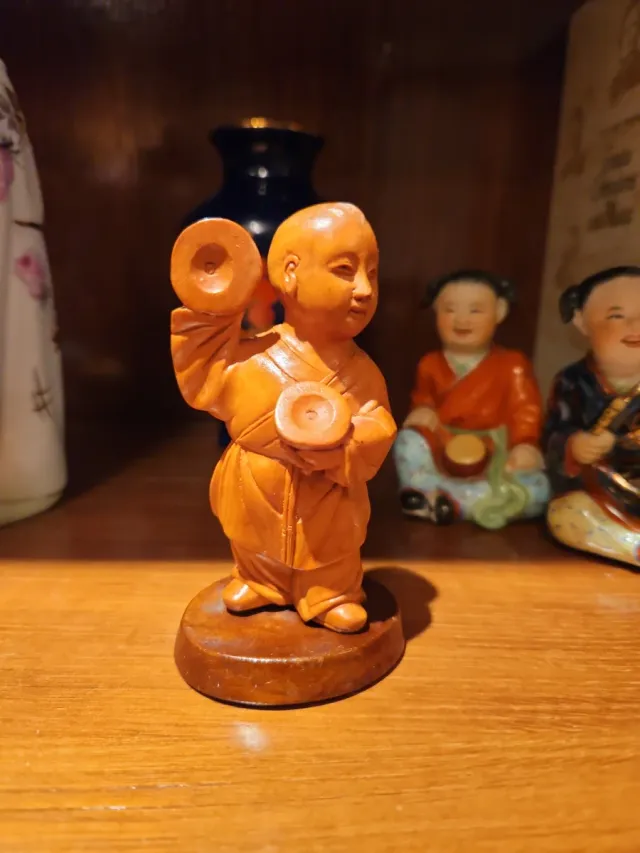 Figuras orientales decorativas