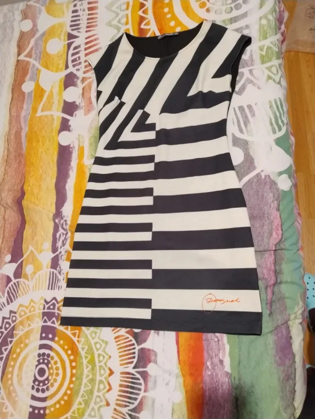 Vestido Desigual Negro y Blanco Rayas