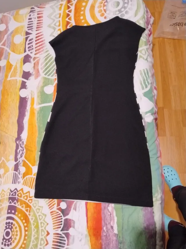 Vestido Desigual Negro y Blanco Rayas