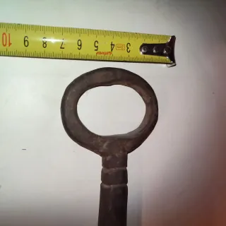 Enorme Llave antigua de hierro puerta portón