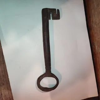 Enorme Llave antigua de hierro puerta portón