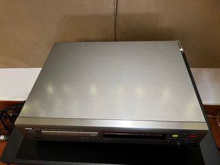YAMAHA CDX-1050 Reproductor CD