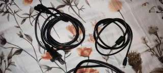 PS4 Slim 1TB Negra + Accesorios