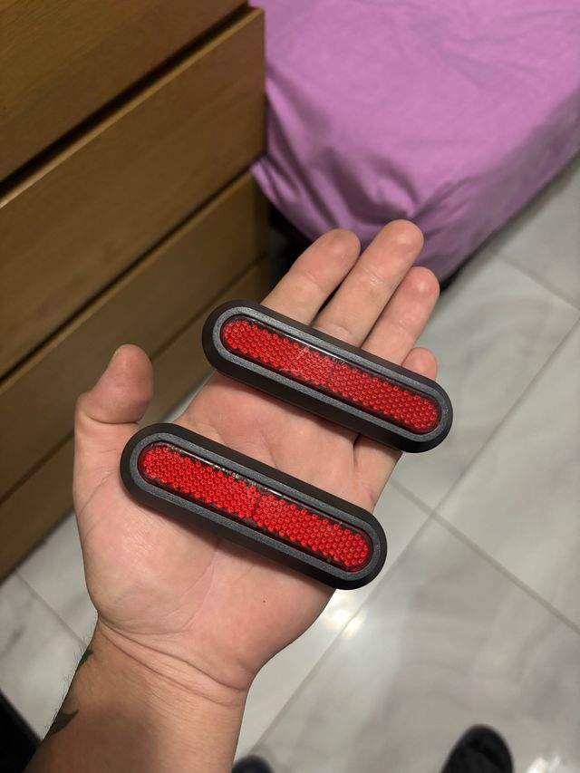 Reflectores,cubierta de rueda...para patinete