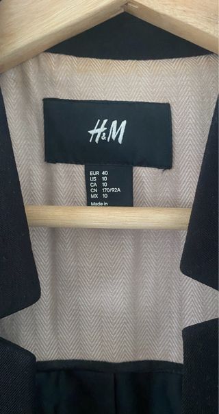Blazer negra H&M