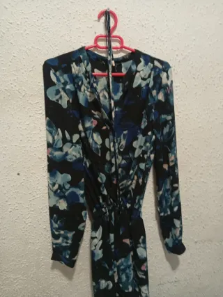 Vestido estampado floral negro y azul