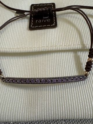 Pulsera Raive con piedras moradas