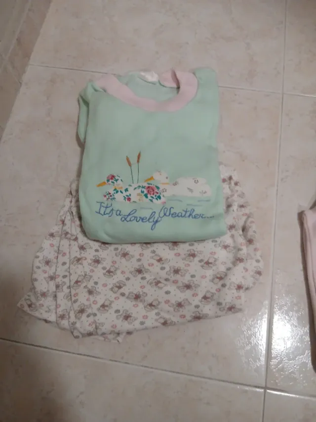 Lote 2 pijamas invierno 11-12 años