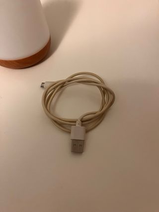 Lámpara LED táctil de mesa