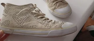 Zapatillas Guess Talla 40 Tachuelas