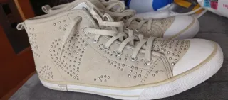 Zapatillas Guess Talla 40 Tachuelas