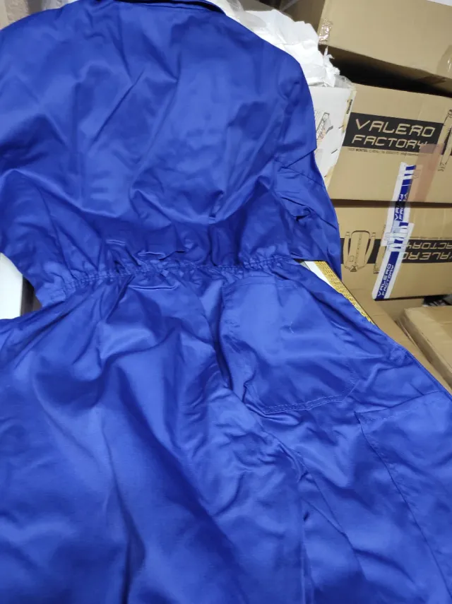 Buzo de trabajo azul sin estrenar