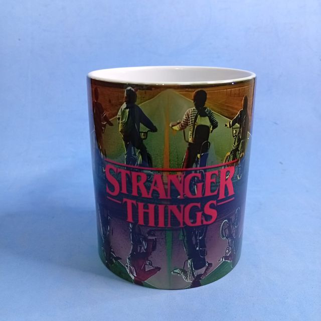 Taza Stranger Things