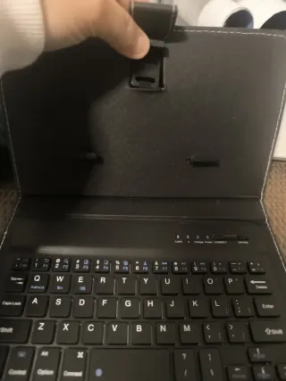 Funda con teclado para móvil de cualquier tamaño