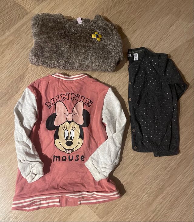 Lote 3 prendas:Chaqueta gris, sudadera rosa y gris