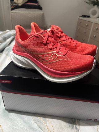 Zapatillas Saucony Endorphin Speed 5 Salmón