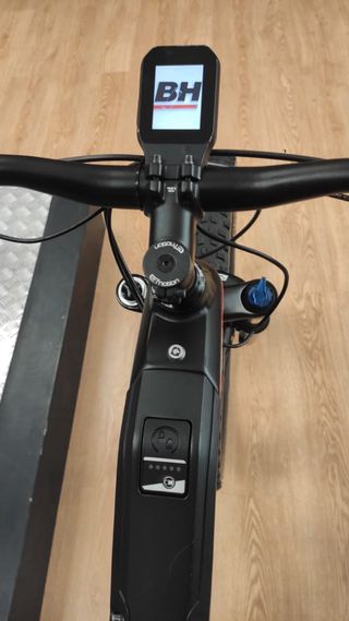 Bicicleta eléctrica BH Atom X